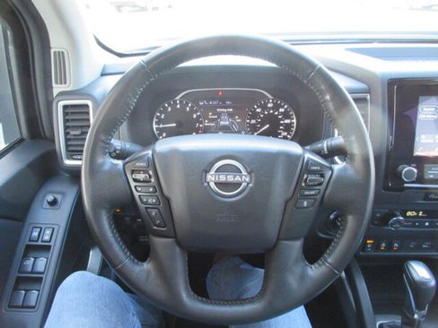 Used 2023 Nissan Frontier SV w/ SV Premium Package AWD/4WD image 20