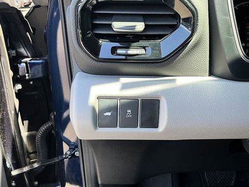 Used 2023 Honda Pilot Touring image 13