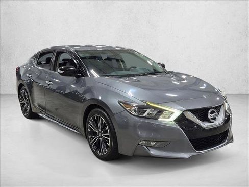 Used 2017 Nissan Maxima 3.5 SV w/ Dynamic Package FWD image 3