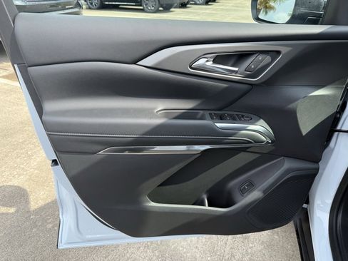 New 2026 Chevrolet Traverse LT image 24