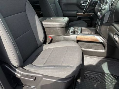 Used 2022 Chevrolet Silverado 1500 LT Trail Boss w/ Convenience Package II AWD/4WD image 18