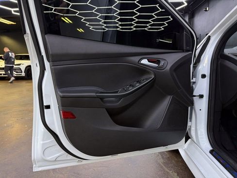 Used 2017 Ford Focus RS image 12