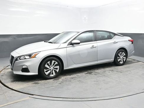 Used 2021 Nissan Altima 2.5 S FWD image 3