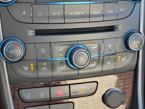 Used 2013 Chevrolet Malibu LT image 25