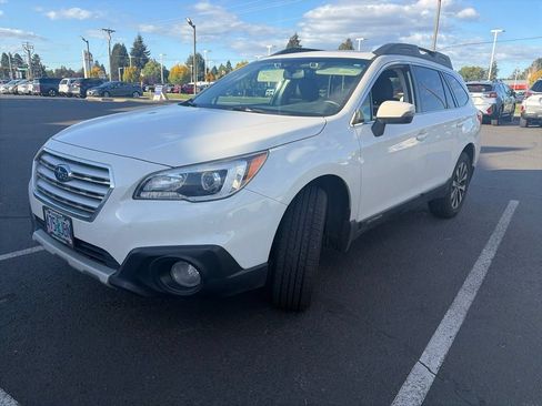 Used 2016 Subaru Outback 2.5i Limited AWD/4WD image 3