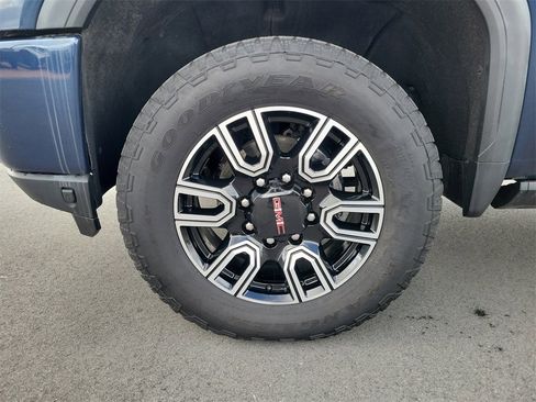 Used 2022 GMC Sierra 3500 AT4 w/ AT4 Preferred Package image 30