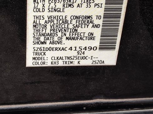 Used 2010 Suzuki Equator Sport image 13