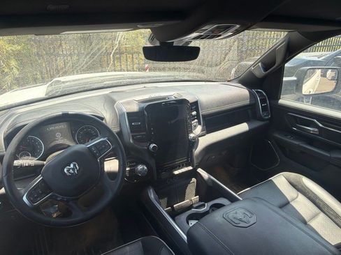 Used 2025 RAM 1500 Laramie w/ Sport Appearance Package AWD/4WD image 3