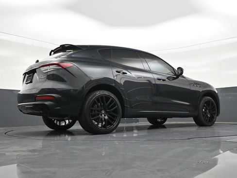 Used 2022 Maserati Levante Modena AWD/4WD image 30