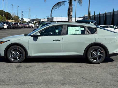 New 2026 Kia K4 LXS image 7