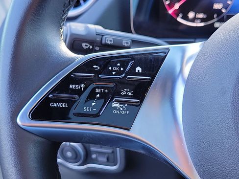 Certified 2025 Mercedes-Benz GLA 250 image 27