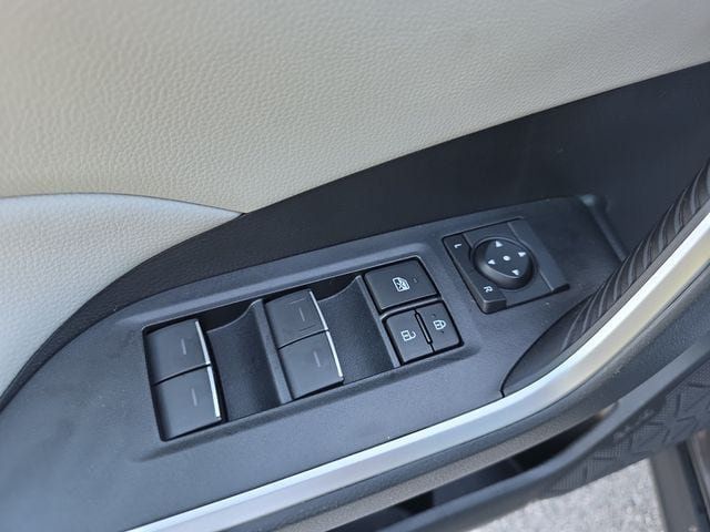 Used 2023 Toyota RAV4 XLE w/ Convenience Package AWD/4WD image 19