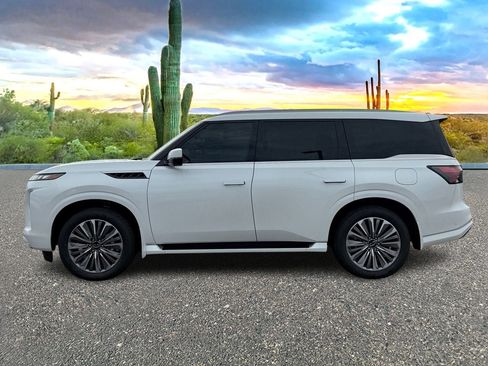 New 2026 INFINITI QX80 Luxe image 8