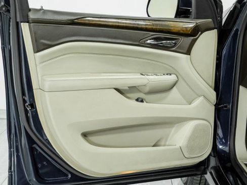 Used 2010 Cadillac SRX Luxury image 41