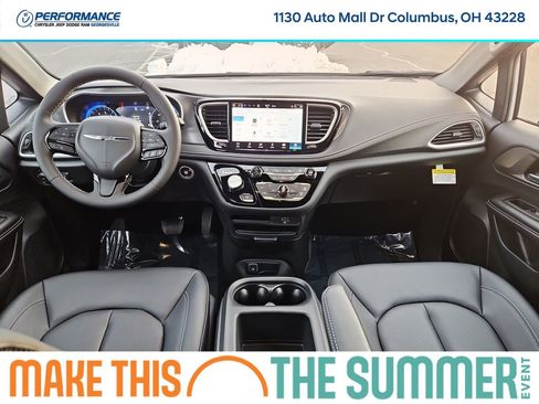 New 2026 Chrysler Pacifica Select w/ S Appearance Package FWD image 18