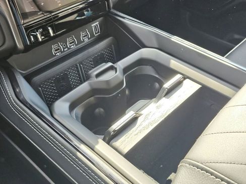 New 2025 RAM 1500 Limited image 22