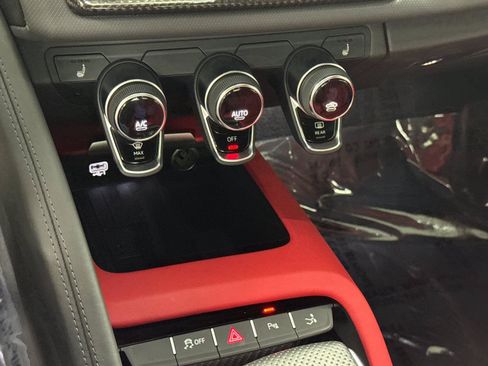 Used 2021 Audi R8 V10 RWD image 19