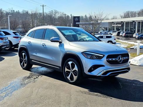 New 2026 Mercedes-Benz GLA 250 4MATIC image 1