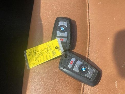 Used 2017 BMW X3 xDrive28i AWD/4WD image 14