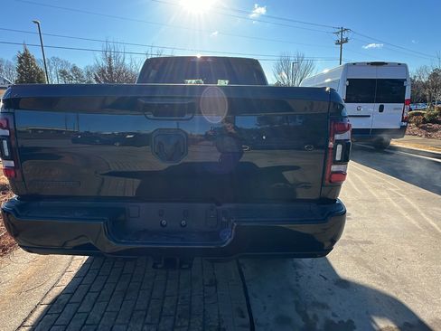 Used 2024 RAM 2500 Big Horn w/ Night Edition image 9
