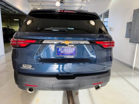 Used 2023 Chevrolet Traverse LT image 4