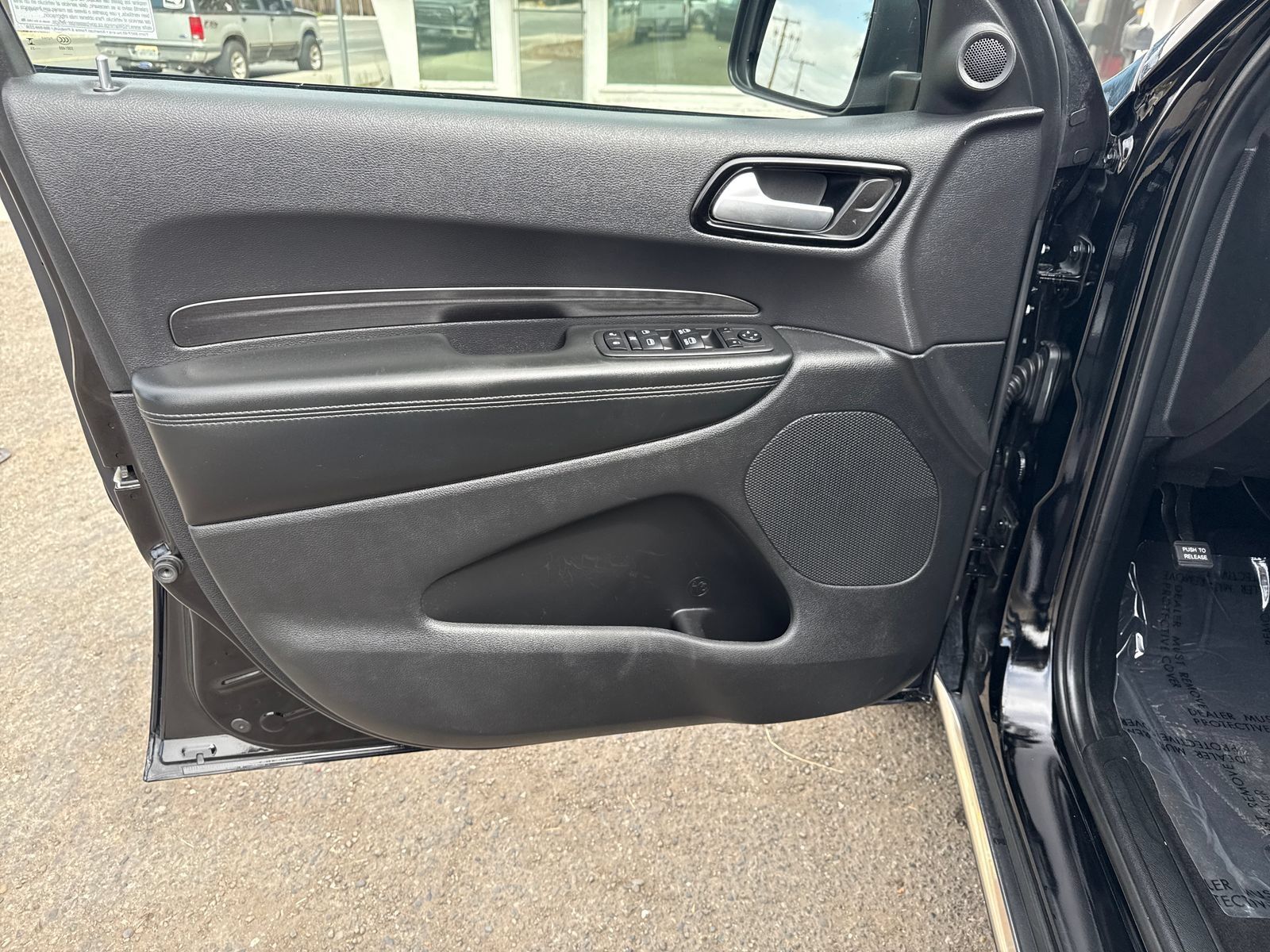 Used 2023 Dodge Durango SXT AWD/4WD image 10