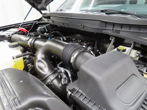 Used 2025 Ford F150 Platinum w/ FX4 Off-Road Package image 26