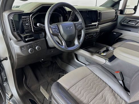 Certified 2026 Chevrolet Silverado 2500 ZR2 w/ LPO, Dark Essentials Package AWD/4WD image 7