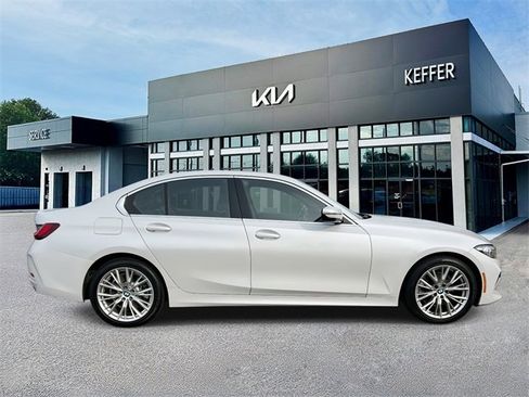 Used 2024 BMW 330i Sedan image 9