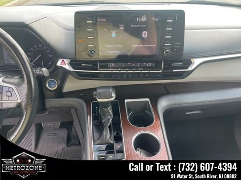 Used 2021 Toyota Sienna XLE FWD image 26