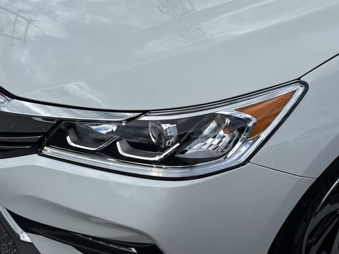 Used 2016 Honda Accord EX-L image 6