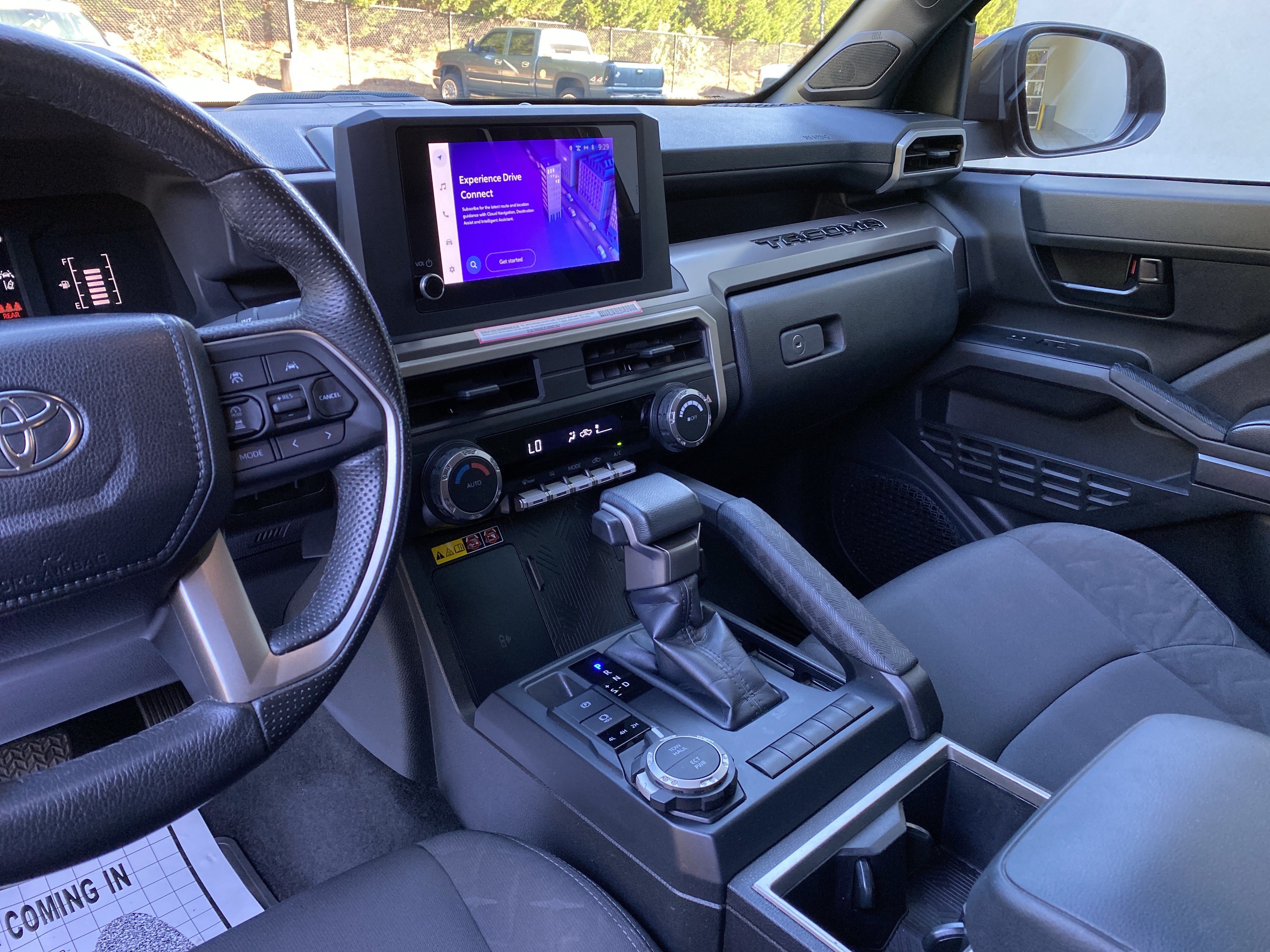 Used 2024 Toyota Tacoma SR5 w/ SR5 Upgrade Package AWD/4WD image 23