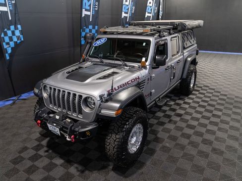 Used 2020 Jeep Gladiator Rubicon AWD/4WD image 2