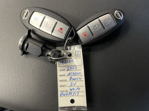 Certified 2023 Nissan Frontier SV w/ Midnight Edition Package image 18