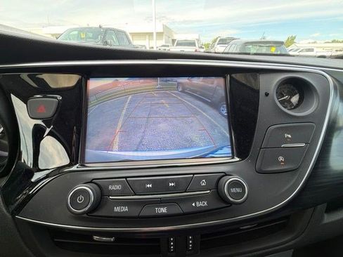 Used 2019 Buick Envision Essence AWD/4WD image 17