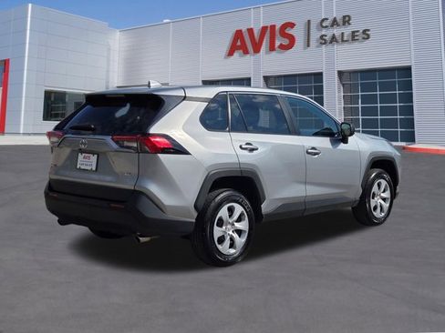 Used 2024 Toyota RAV4 LE image 6