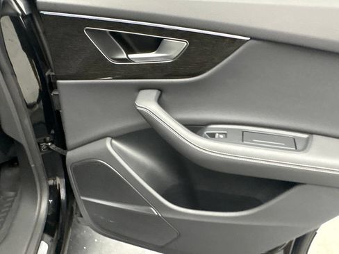 Certified 2025 Audi Q8 Premium Plus AWD/4WD image 27