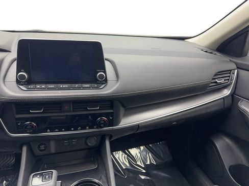 Used 2024 Nissan Rogue SV w/ SV Premium Package image 53