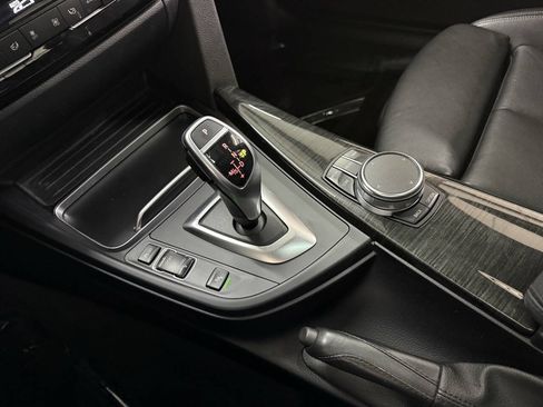 Used 2019 BMW 330i Gran Turismo xDrive w/ M Sport Package AWD/4WD image 31