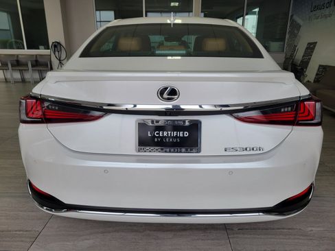 Certified 2025 Lexus ES 300h w/ Premium Package FWD image 4