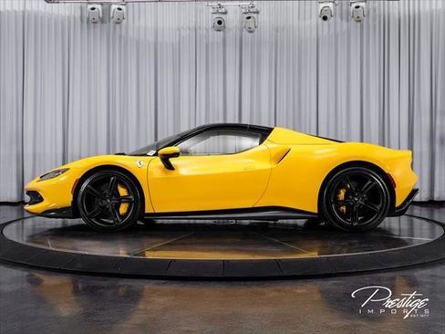 Used 2024 Ferrari 296 GTS RWD image 12