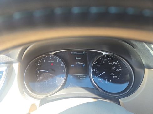 Used 2015 Nissan Rogue S image 15