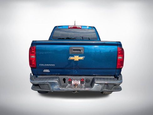 Used 2019 Chevrolet Colorado W/T RWD image 4
