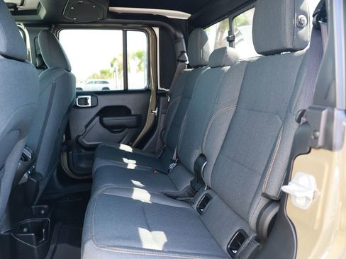 New 2026 Jeep Gladiator Mojave AWD/4WD image 30