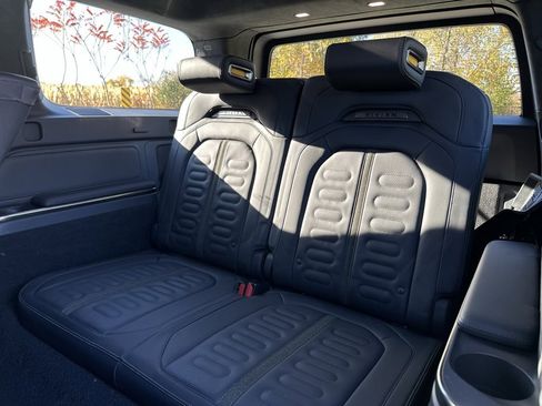 Used 2022 Rivian R1S Launch Edition image 24