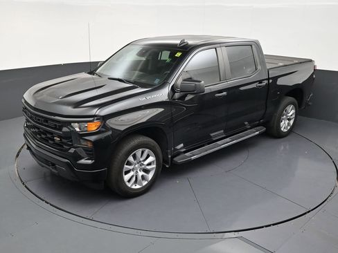 Used 2024 Chevrolet Silverado 1500 Custom RWD image 12