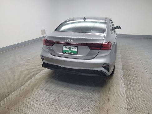 Used 2024 Kia Forte LXS FWD image 7