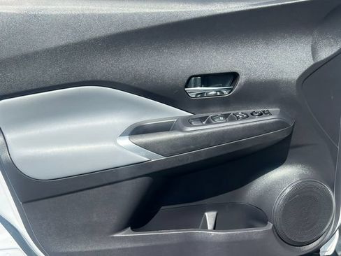 Used 2024 Nissan Kicks SR w/ SR Premium Package FWD image 14