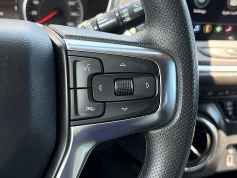 Used 2025 Chevrolet Blazer LT FWD image 21