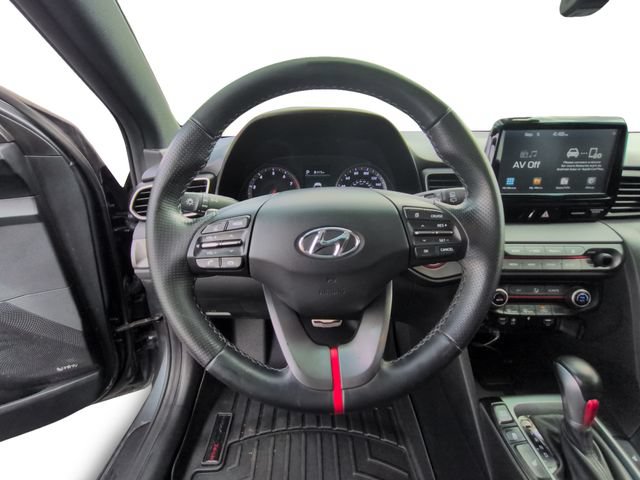 Used 2020 Hyundai Veloster Turbo FWD image 18